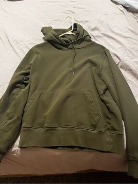 Tommy Hilfiger Olive Green Hoodie with Front Pocket